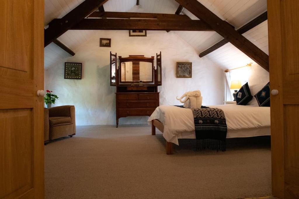 Holiday home Yr Hen Efail - Old Smithy *
