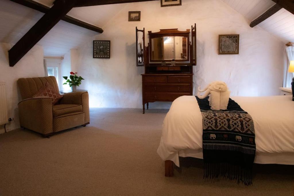 Holiday home Yr Hen Efail - Old Smithy *