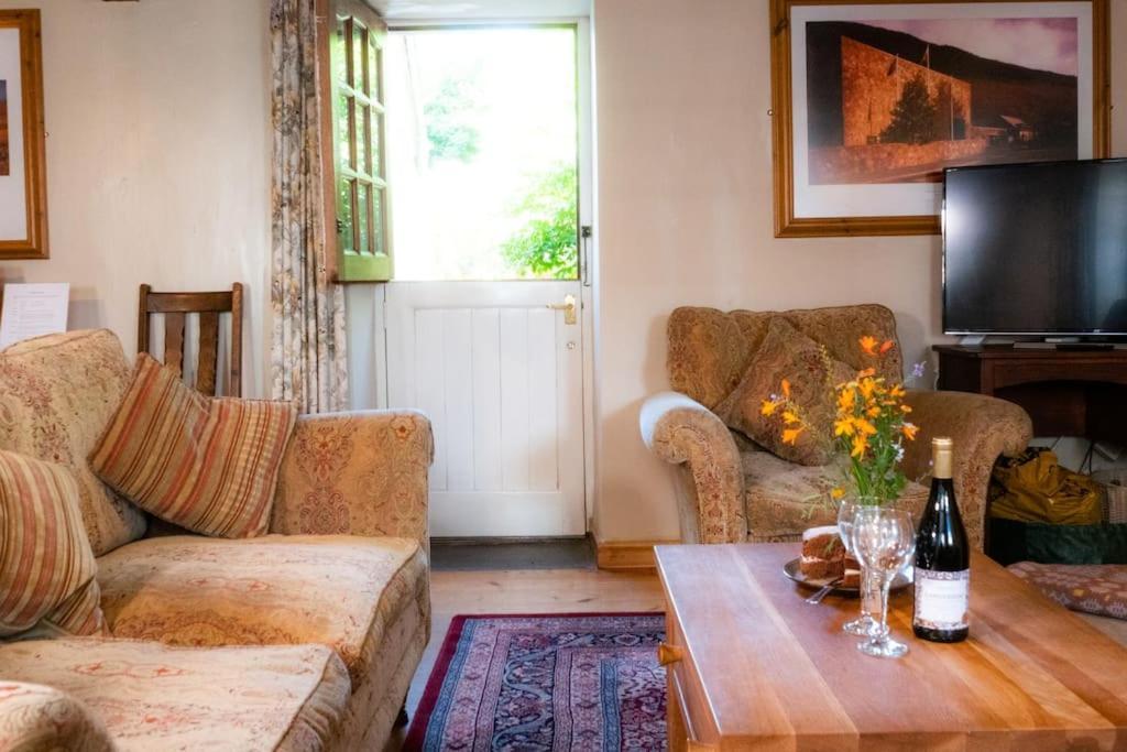 Yr Hen Efail - Old Smithy Holiday home *